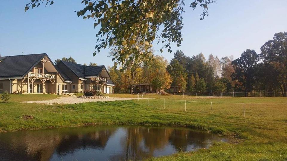 Villa Cheval Aukštadvaris エクステリア 写真